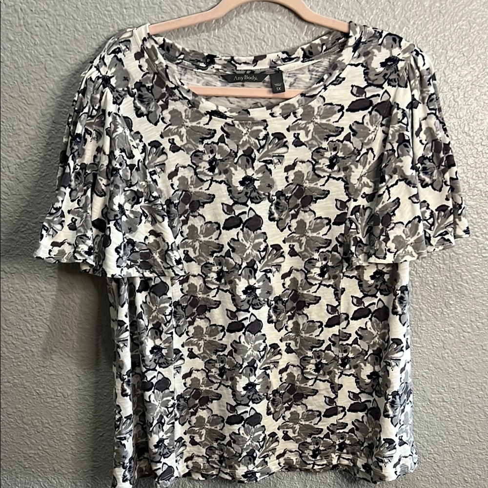 AnyBody Floral Short Sleeve Blouse size 1X